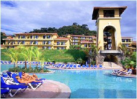 Area de piscina en el Allegro Papagayo en Costa Rica