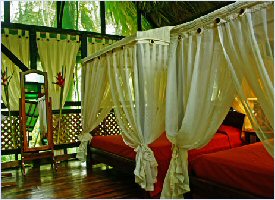 Relax in the room at Almendros y Corales